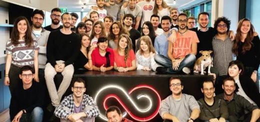 I ragazzi di Bending Spoon in una foto di grupo